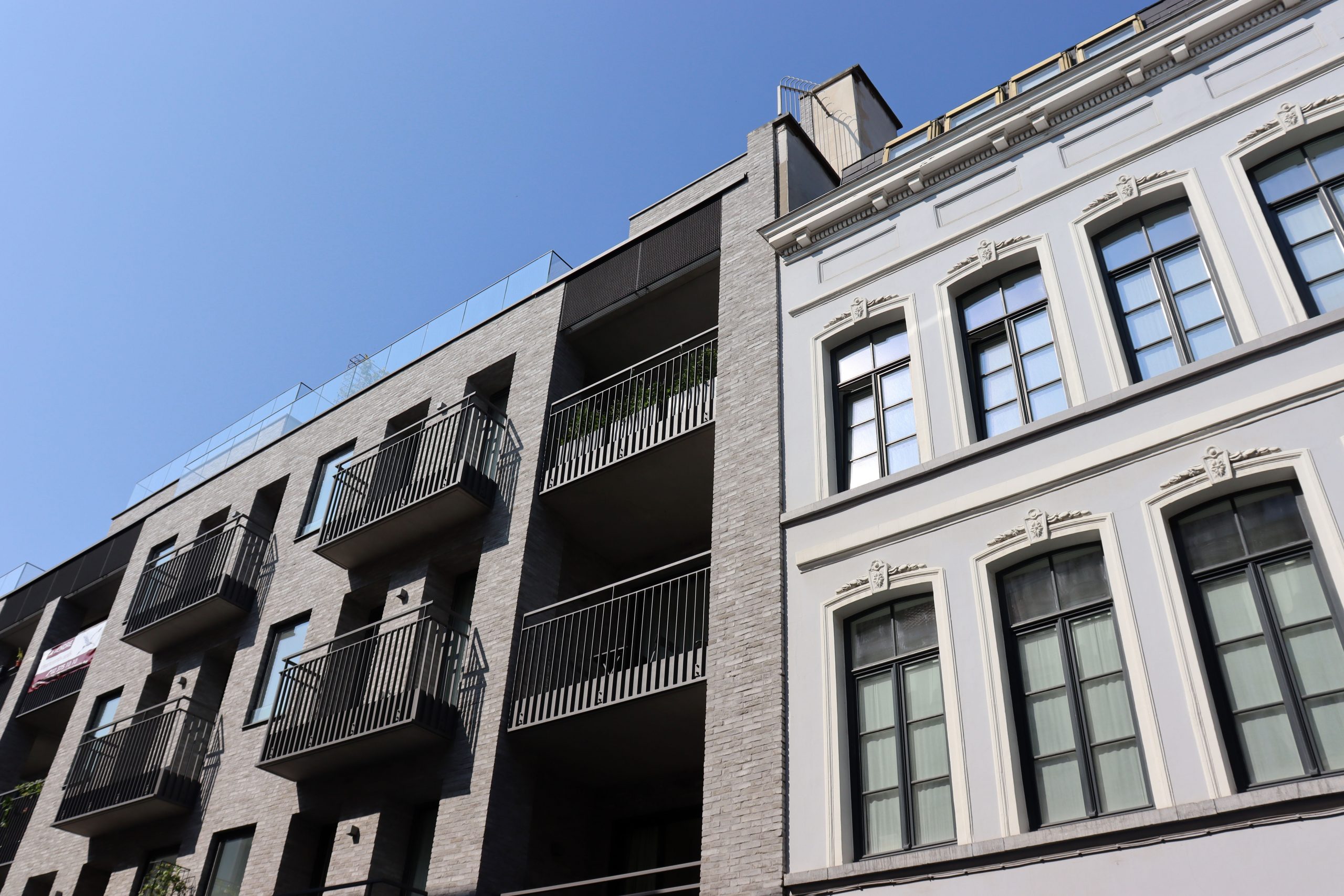 Historische Altbaufassade in Leipzig – City Concept Leipzig spezialisiert auf Sanierung und Werterhalt.